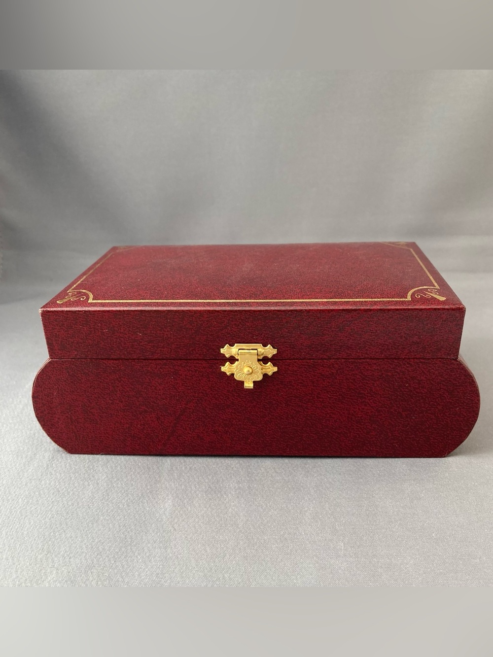 Small jewelry box